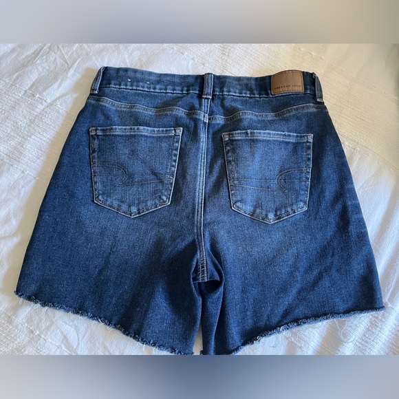 American Eagle Curvy Midi Dream Shorts - Picture 2 of 8